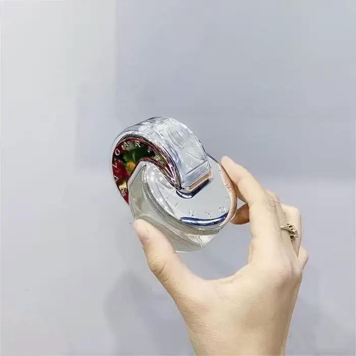 Bvlgari Omnia Crystalline Eau De Toilette Argent Pour Femmes Pureté Fleurs Lotuses Fraîcheur Nashi Douceur Bois Balsa Occasions Spéciales