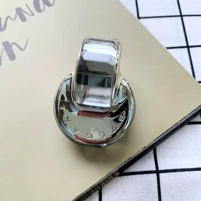 Bvlgari Omnia Crystalline Eau De Toilette Argent Pour Femmes Pureté Fleurs Lotuses Fraîcheur Nashi Douceur Bois Balsa Occasions Spéciales