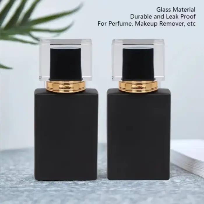 Bouteille de parfum noir brillant 30/50ml