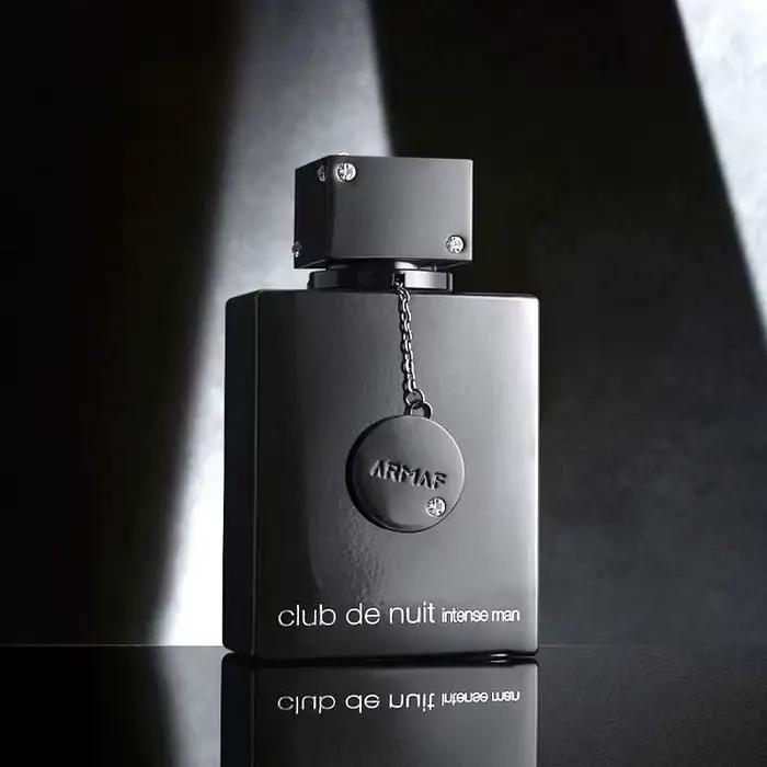 Armaf Club De Nuit Intense Man Eau De Toilette 3.6 Ounce Woody Spicy EDP Parfum Type Air Longue Durée Unisexe Cologne Hommes & Femmes