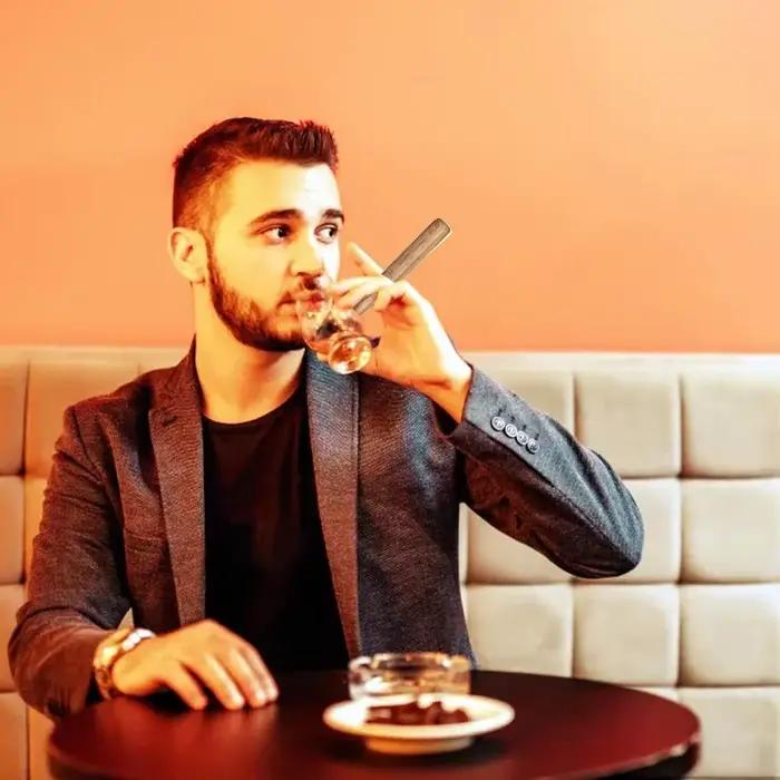 Inhalateur d'huile essentielle d'aromatherapie bois pour arrêter de fumer réutilisable et élégant pour la maison et les occasions spéciales