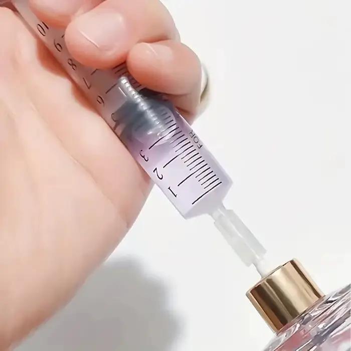 Distributeur de parfum extracteur direct pour grandes bouteilles cosmétiques universel rechargeable blanc gris clair elegance bien-être
