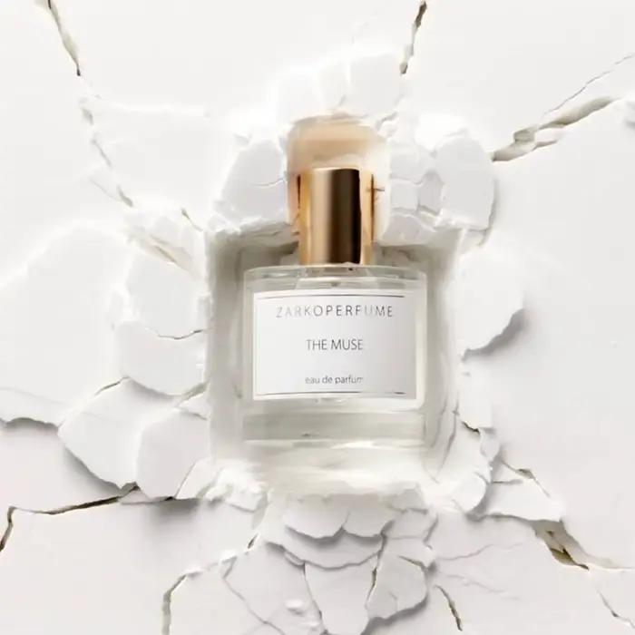 Parfum unisexe Roxelis aux notes fruitées modernes pour hommes et femmes avec longue durée de tenue pour toutes les occasions