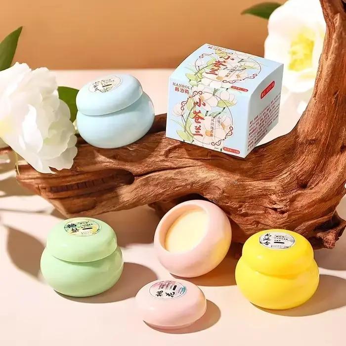 Parfum solide floral avec notes de jasmin et gardénia, compact et durable pour femmes, idéal pour toutes les occasions et cadeaux spéciaux